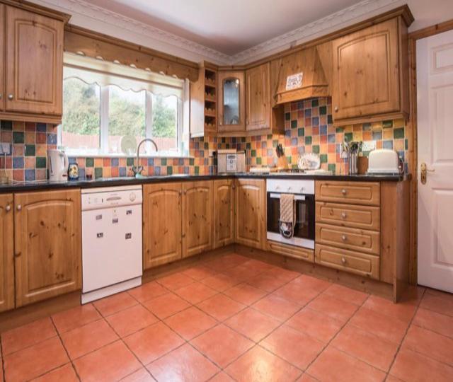 Superior 4 Bed House In Moville Donegal . Villa Exteriör bild